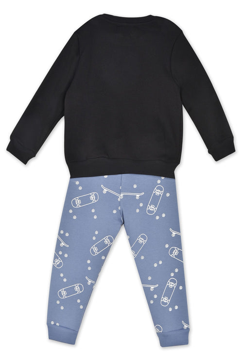 Infant set for boys with a shirt and pants