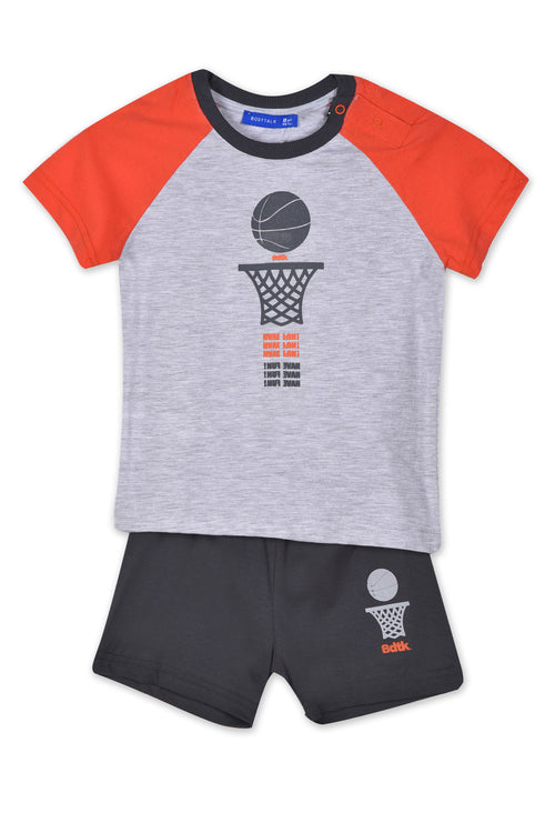 Baby t-shirt and shorts set for boys